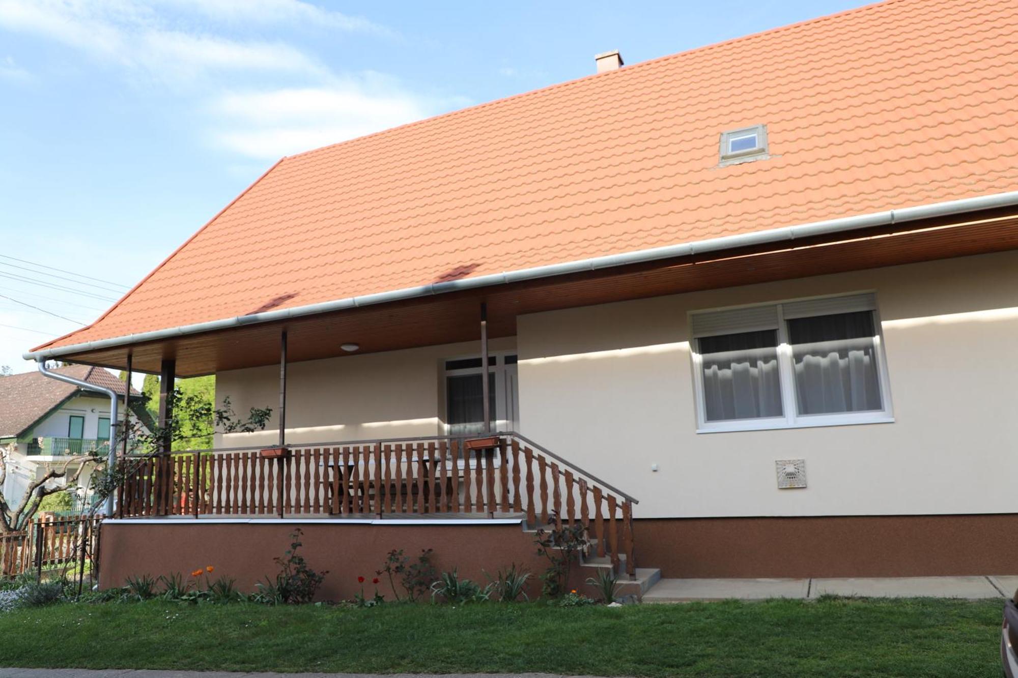 Attila Vendeghaz Lägenhet Balatonboglár Exteriör bild